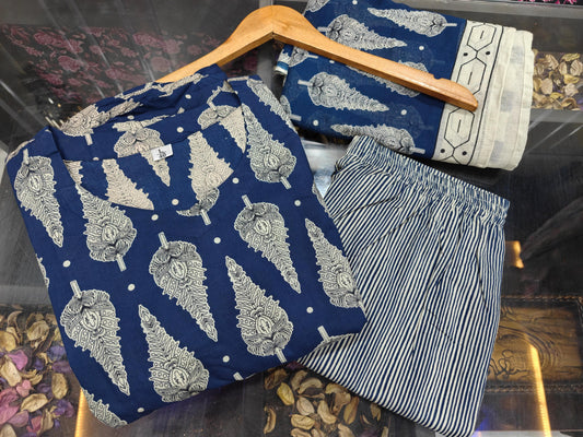 Sine Indigo Blue Cotton 4-Meter Full Flared Anarkali Suit Set with Malmal Dupatta