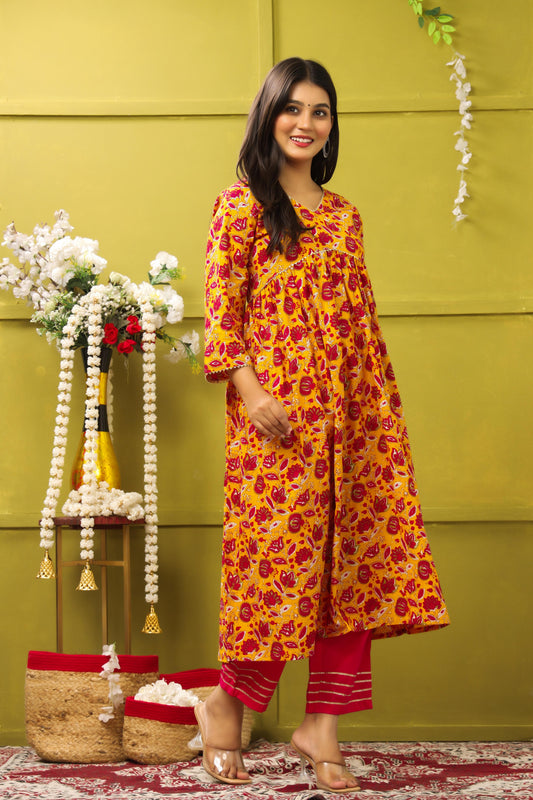 Gulnaar Pink Flower Printed Ethinc Set