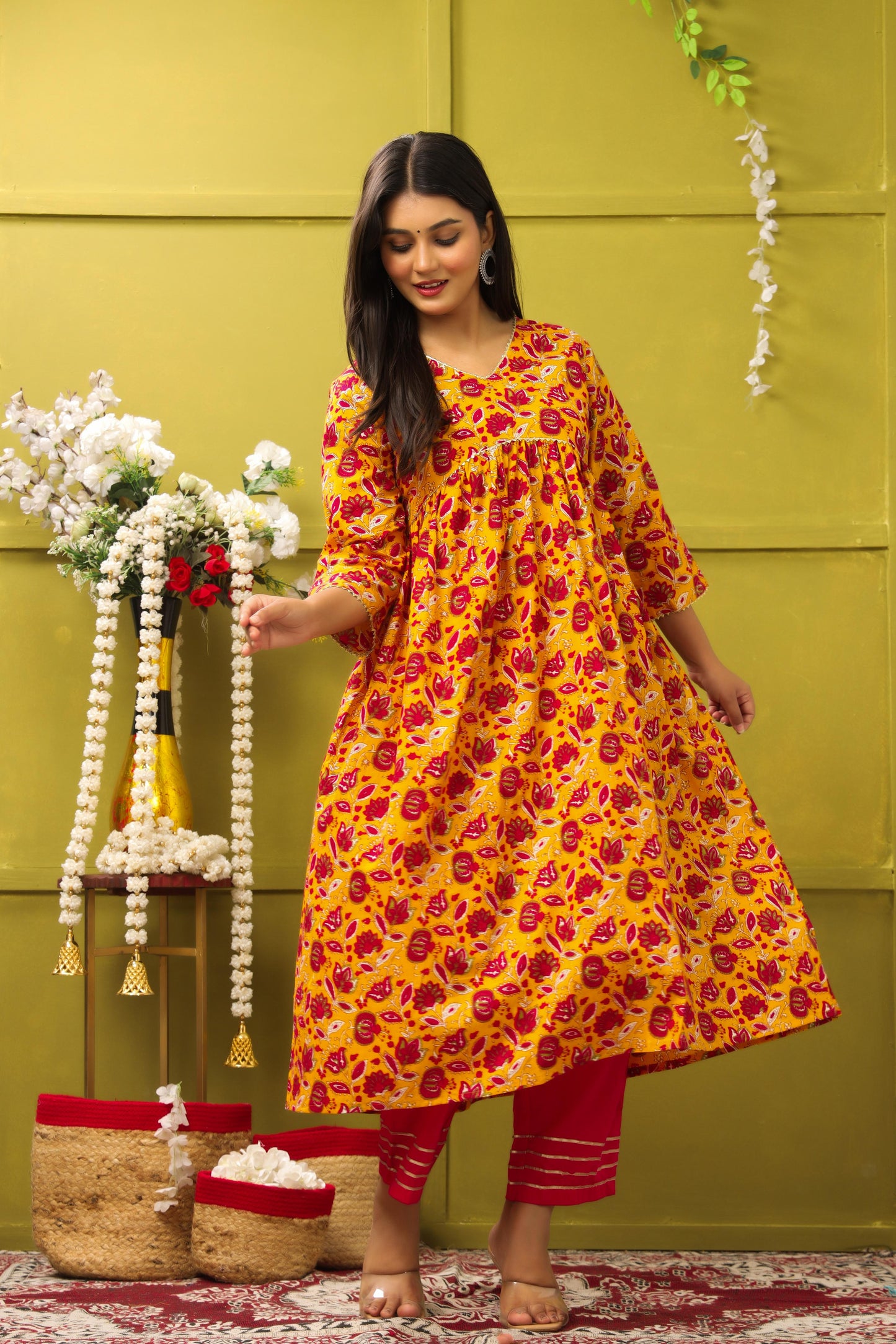 Gulnaar Pink Flower Printed Ethinc Set