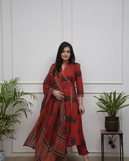 Kritika Elephant Printed Red Suit Set