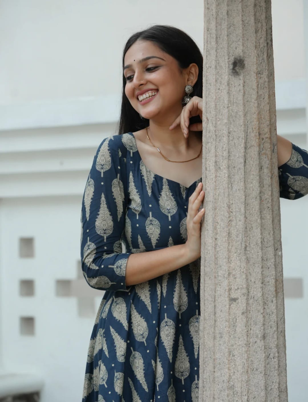 Sine Indigo Blue Cotton 4-Meter Full Flared Anarkali Suit Set with Malmal Dupatta