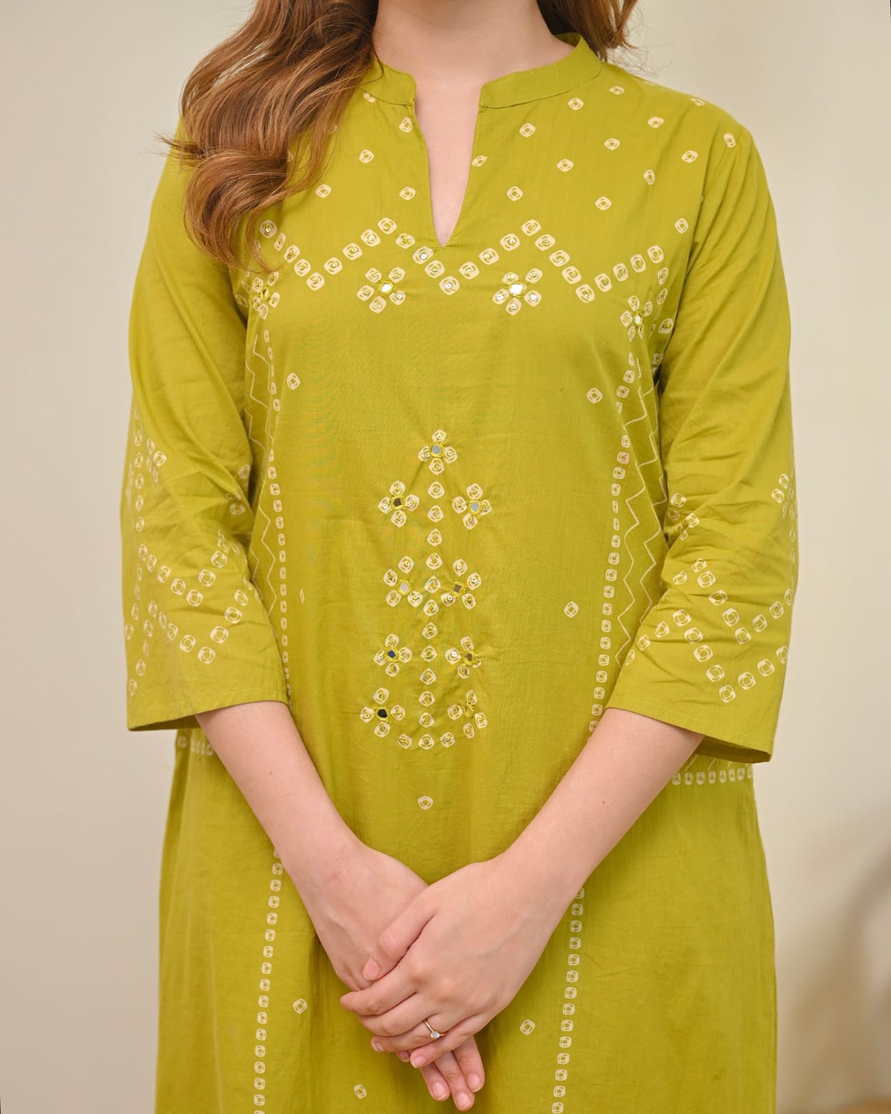 Rynlee Olive Green Bandhej Suit Set