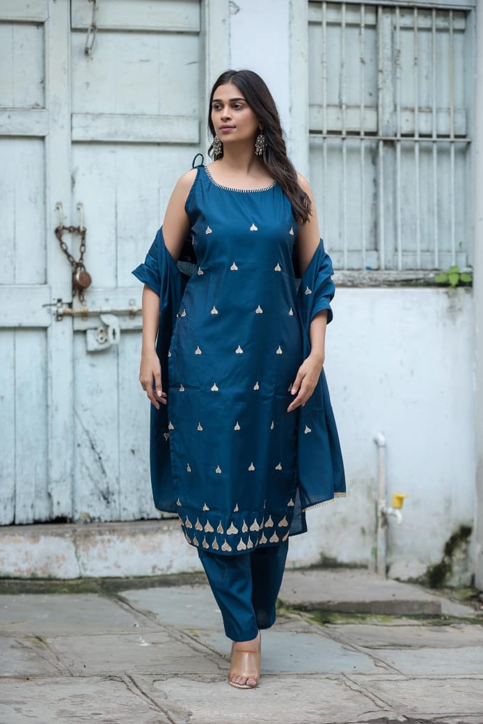 Camila Chic Teal Blue Heart-Print Sleeveless Cotton Kurti Set with Pant and Dupatta