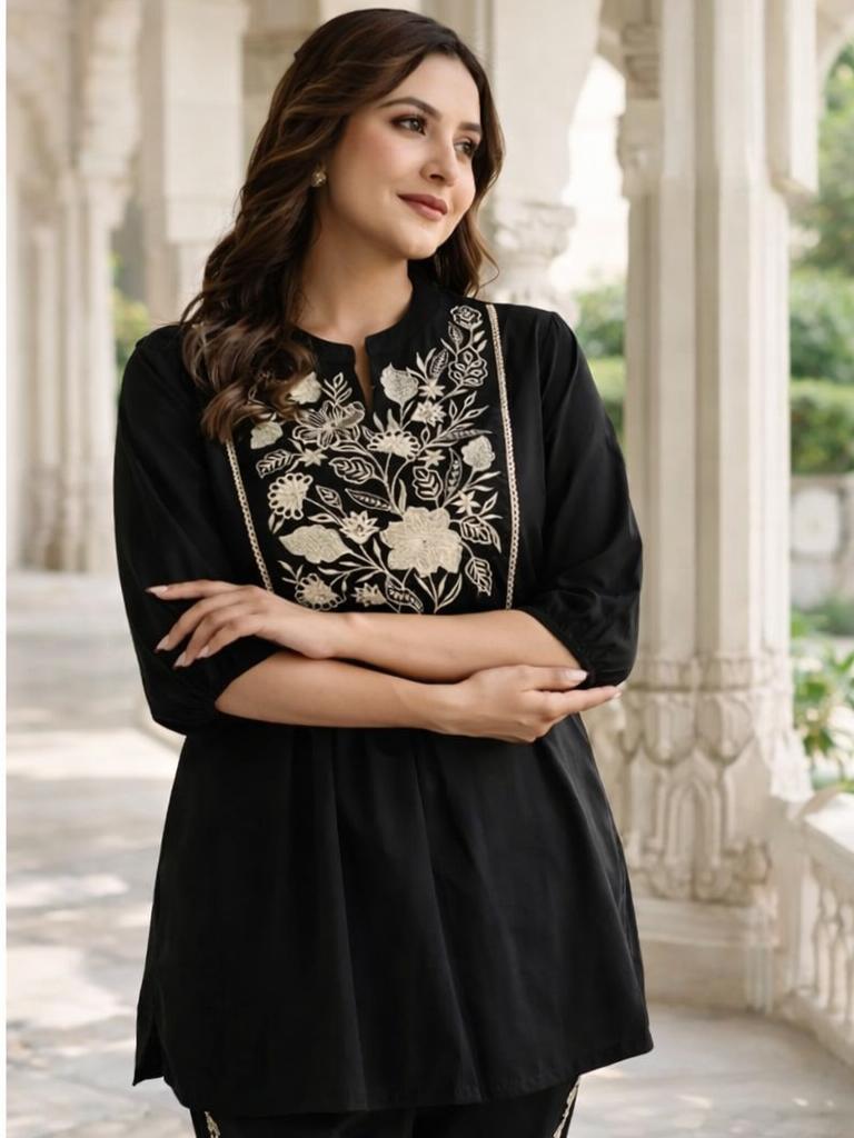 Maria Beautiful Embroidery kurti With embroidery pant Black co-ord set